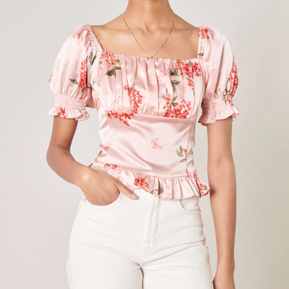 Sugarlips - Bonitas Better Together Puff Sleeve Crop Top